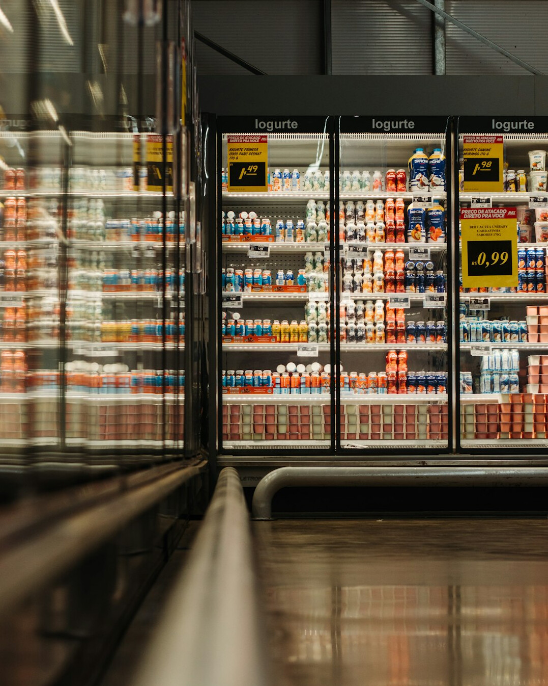 empty supermarket aisle at night